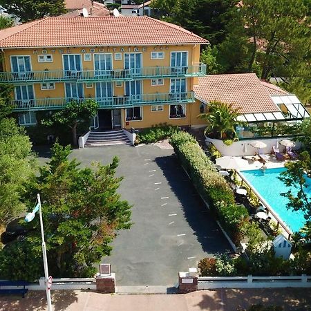 Hotel Aquitaine กัปเบรอตง ภายนอก รูปภาพ